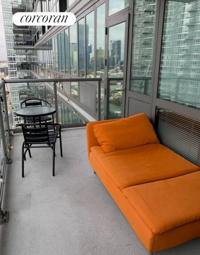 4610 Center Blvd, Long Island City, NY 11109 Room for Rent in Long