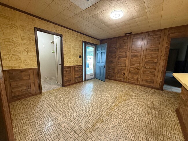Foto del edificio - 114 Brockton Dr