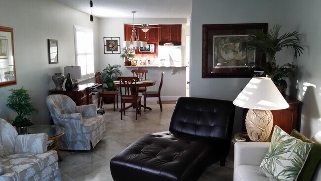 Foto del edificio - 1225 NW 21st St