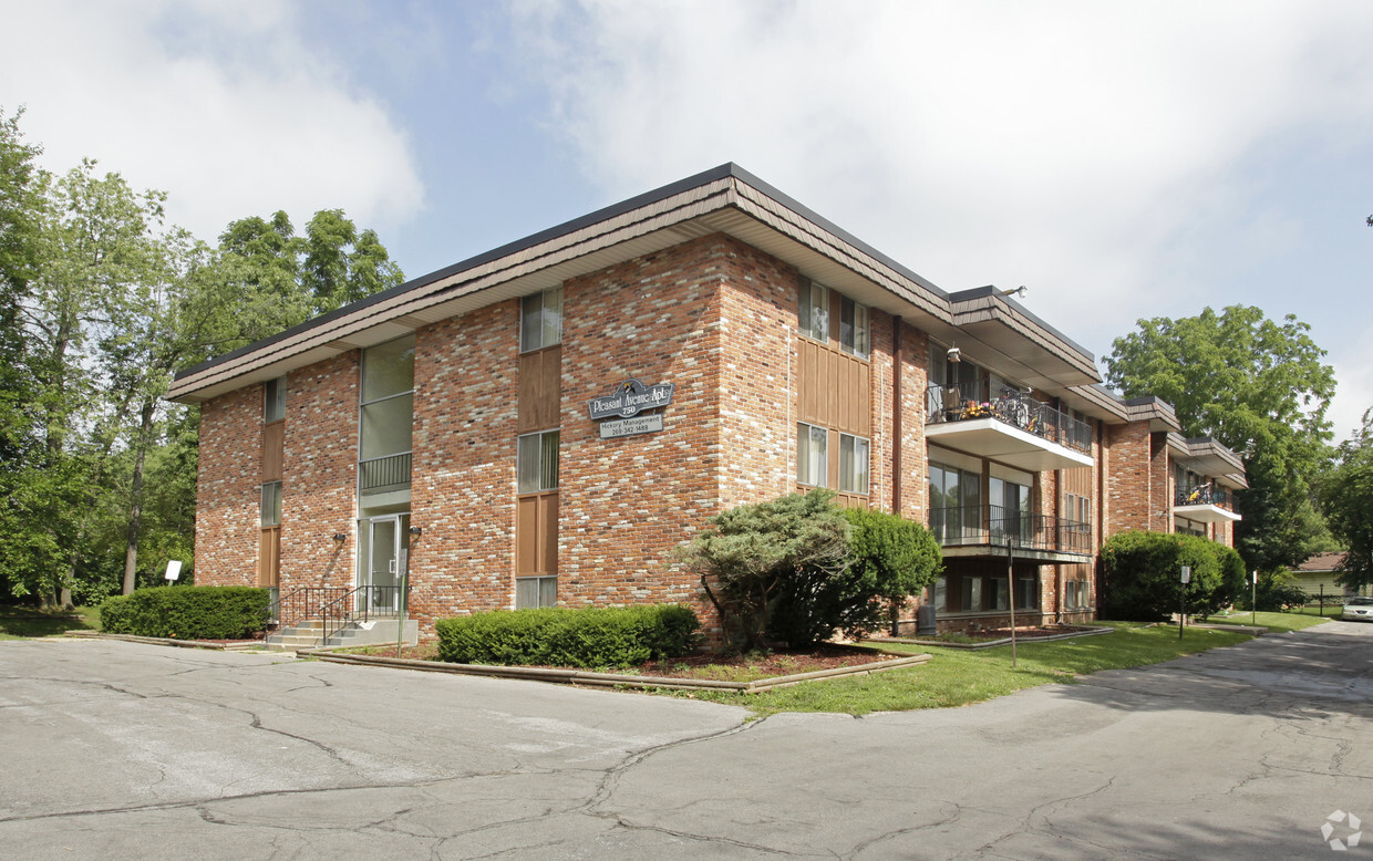 Pleasant Ave Apartments - Pleasant Avenue Apts