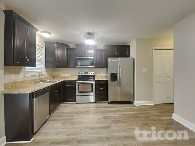 Foto del edificio - 542 Magnolia Dr