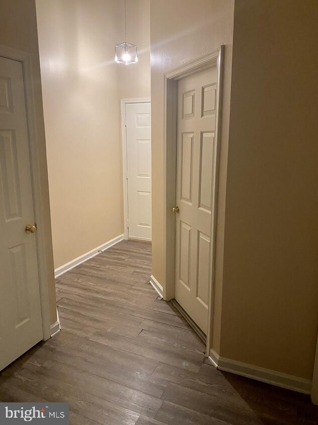 Foto principal - 902 Blueleaf Ct