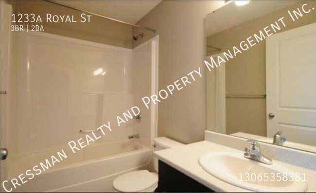 Photo du bâtiment - 3 Bedroom, 2 Bath Main/upper Level