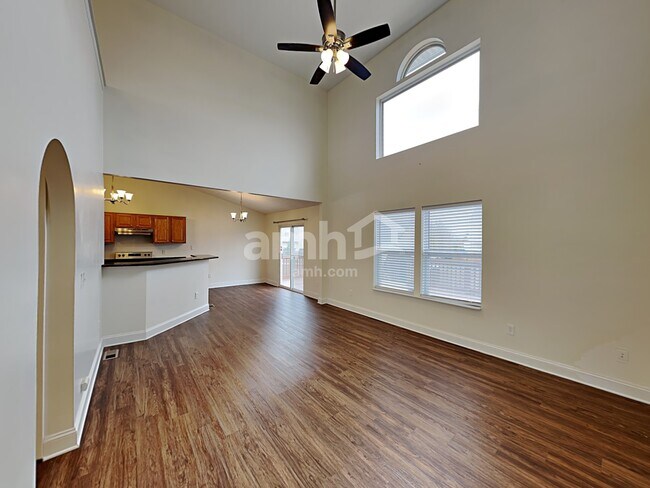 Building Photo - 1522 La Costa Dr
