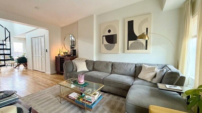 Foto del edificio - 159 Dorchester St