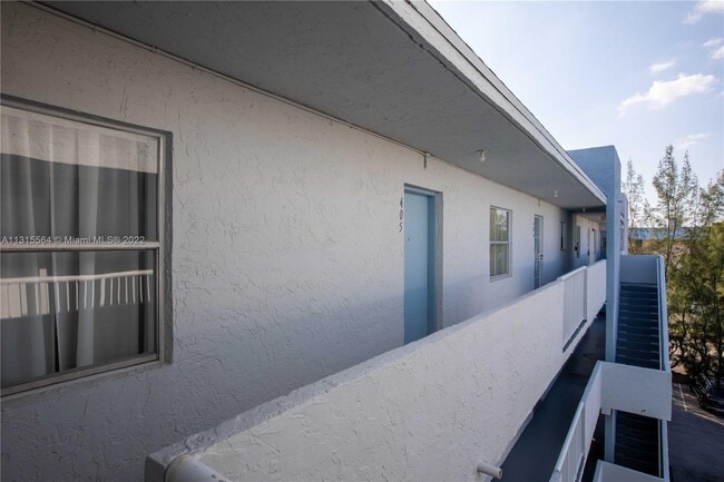 Building Photo - 3868 NE 169th St  405 North Miami Beach Fl...