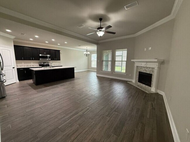 Foto del edificio - Pensacola - Beulah - 3 bedroom, 2 bathroom - lawn care included