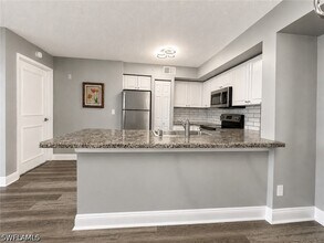 Building Photo - 1240 Wildwood Lakes Blvd