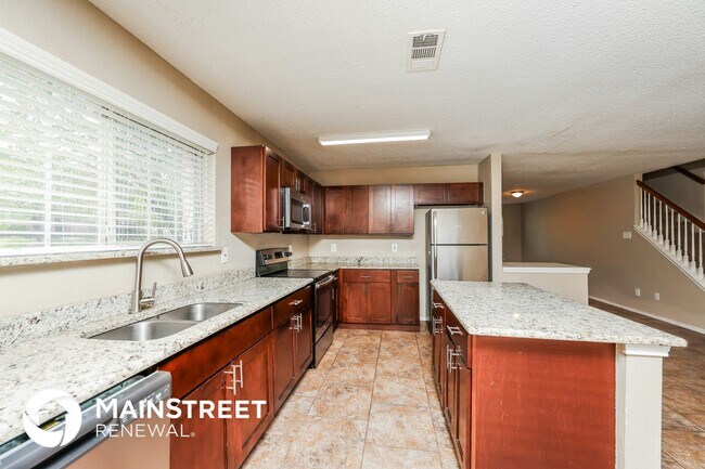 Foto del edificio - 3332 Knollcrest Ln