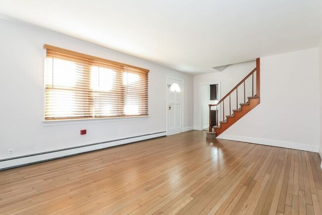 Foto del edificio - 525 Lonely Cottage Rd