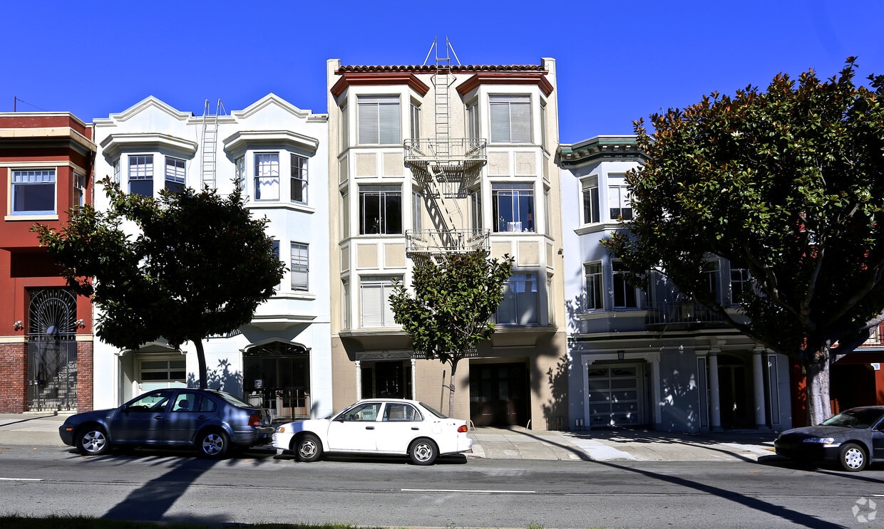 Building Photo - 167 Dolores St