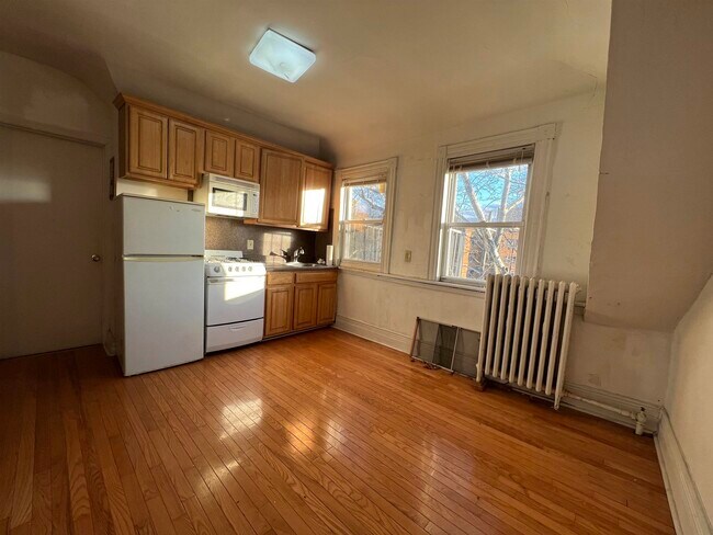 Building Photo - 48 Highwood Terrace