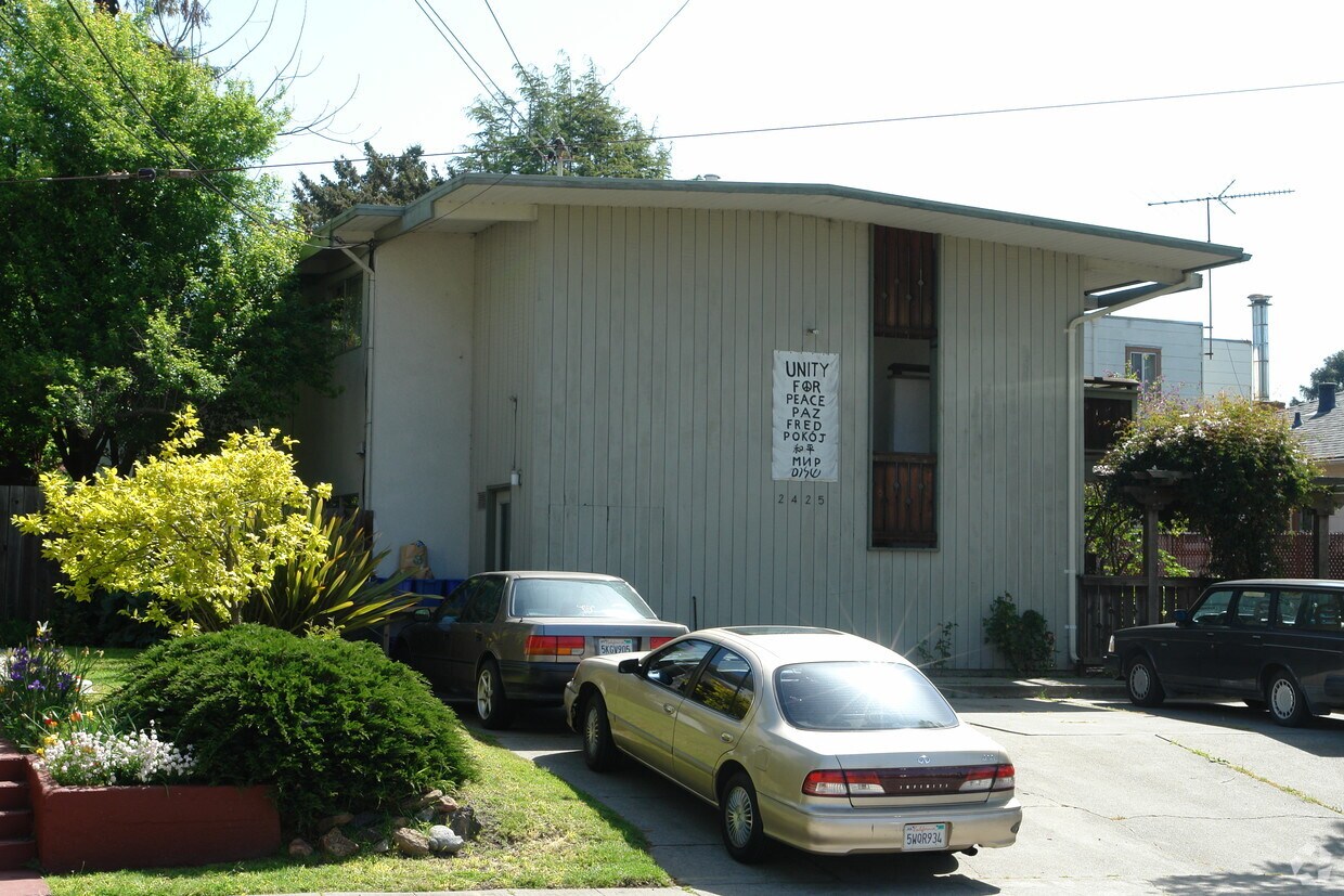 Building Photo - 2425 California St