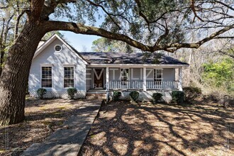 Building Photo - 1801 Princeton Woods Dr W