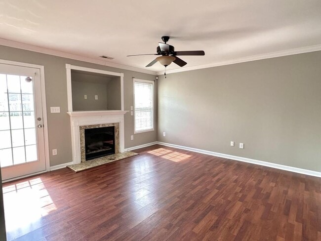 Foto del edificio - 508 Fairfield Cir