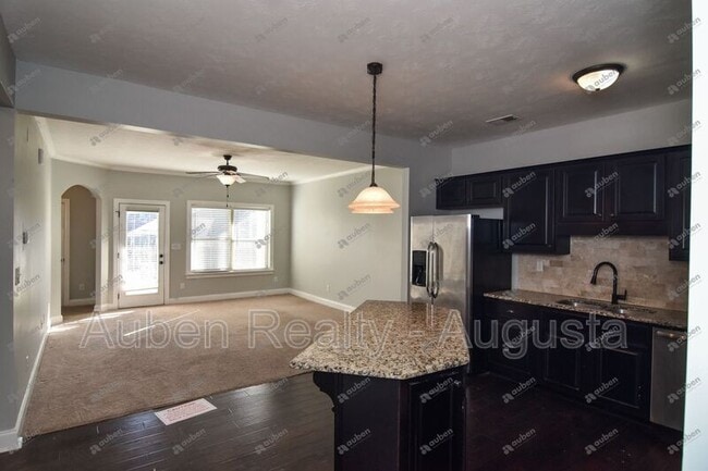 Building Photo - 1707 Dunmore Ave