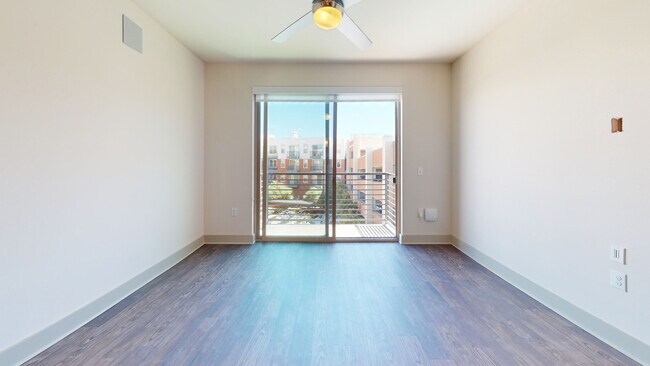 Interior Photo - Central Square at Frisco