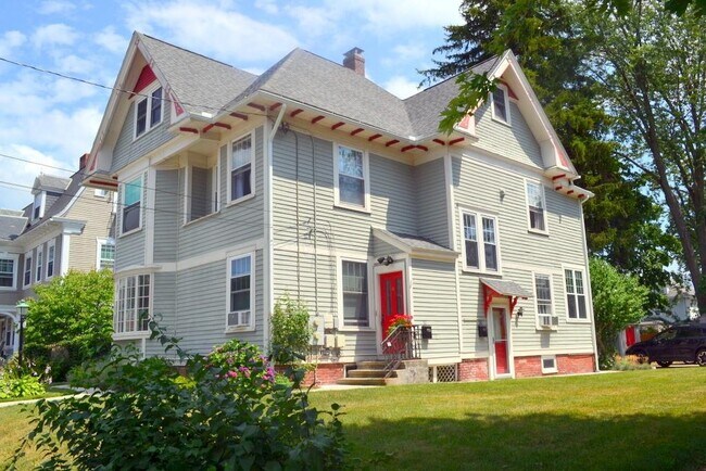 Building Photo - 50 Columbia Ave