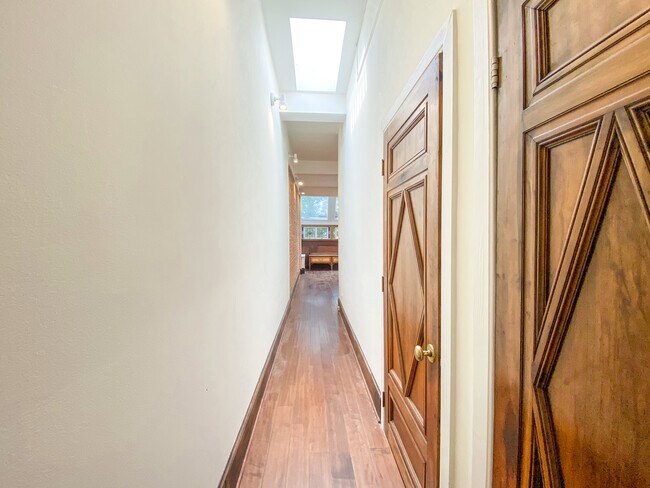 Foto del edificio - 2226 Decatur Pl NW
