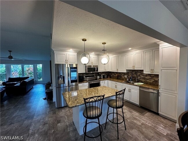 Building Photo - 108 Templewood Ct