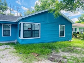 Building Photo - 7547 Laura Koppe Rd