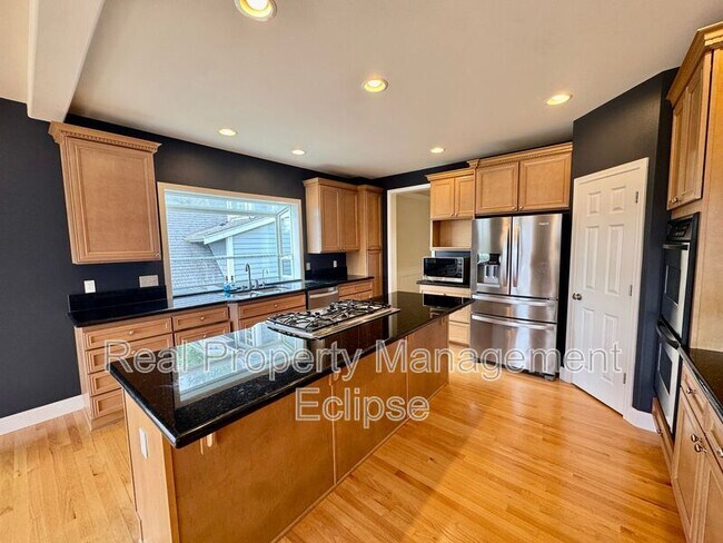 Building Photo - 8310 NE 187th Way