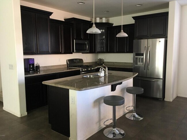 Foto del edificio - Exquisite Chandler 4 bed 3 bath home with Community Pool!!