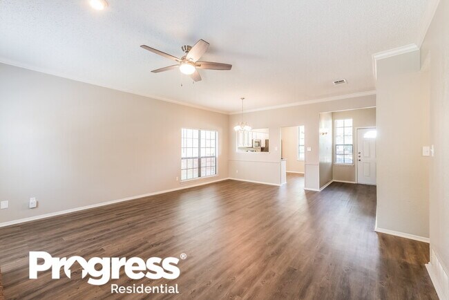 Foto del edificio - 411 Running Brook Ln