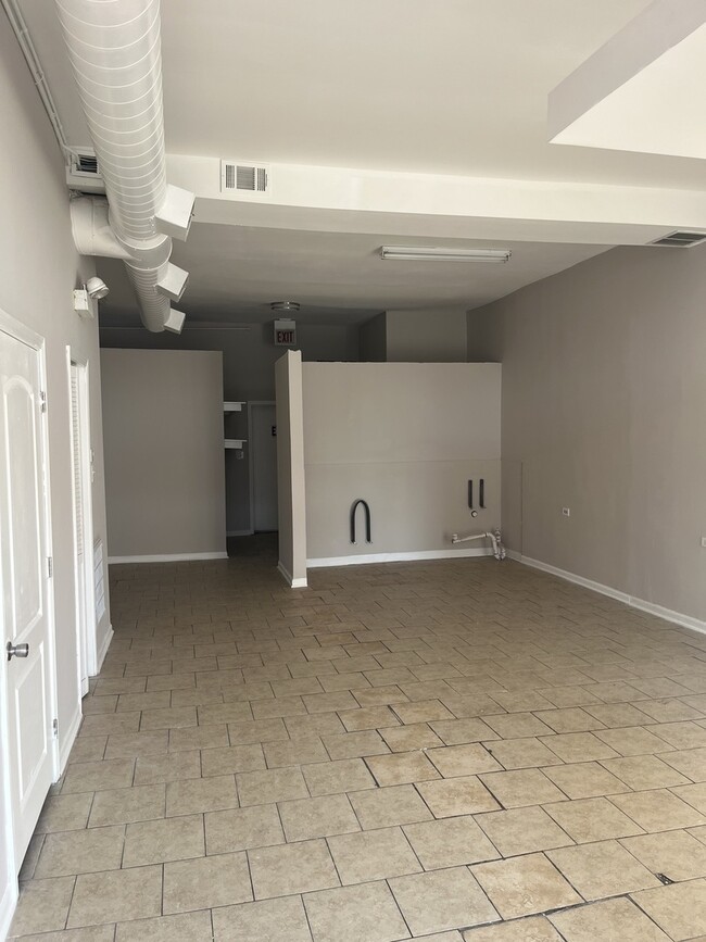 Building Photo - 2744 N Laramie Ave