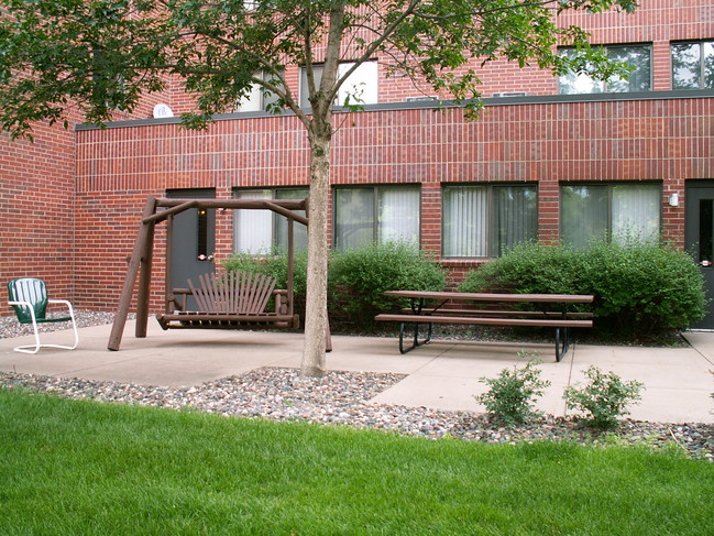 Building Photo - Bridge Square Apartments