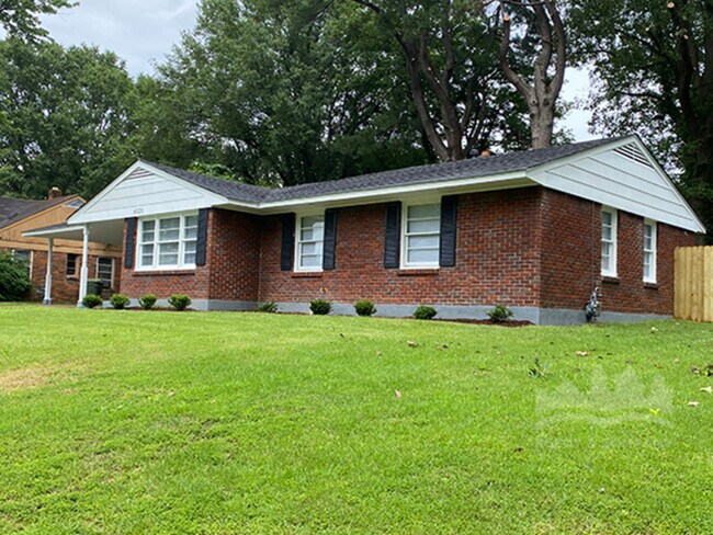 Foto del edificio - 4020 Graceland Dr
