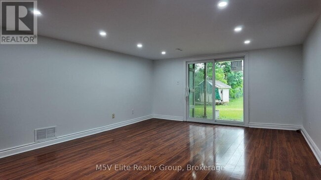 Photo du bâtiment - 74 David St