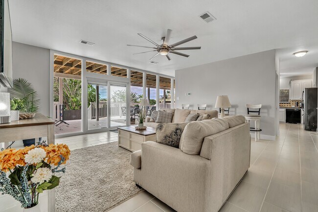 Foto del edificio - 5417 Blue Haven Dr