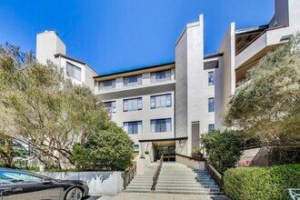 Building Photo - 208 N Lake Merced Hills