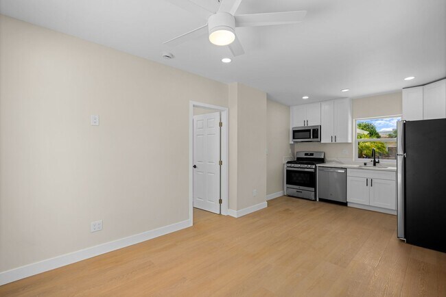 Foto del edificio - Brand New 1BR/1BA Home Near SDSU – Designer Kitchen, In-Unit Laundry, Private Patio, and Modern F...