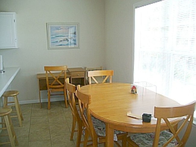 Building Photo - 17114 Guava Ave