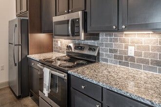 1 BR, 1 BA - 744 SF - The Hudson on Lake Travis (WATERFRONT!)