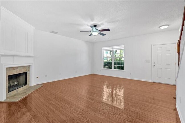 Building Photo - 13077 Region Trace