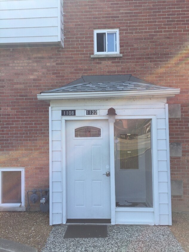 Primary Photo - 1110 Waukegan Rd