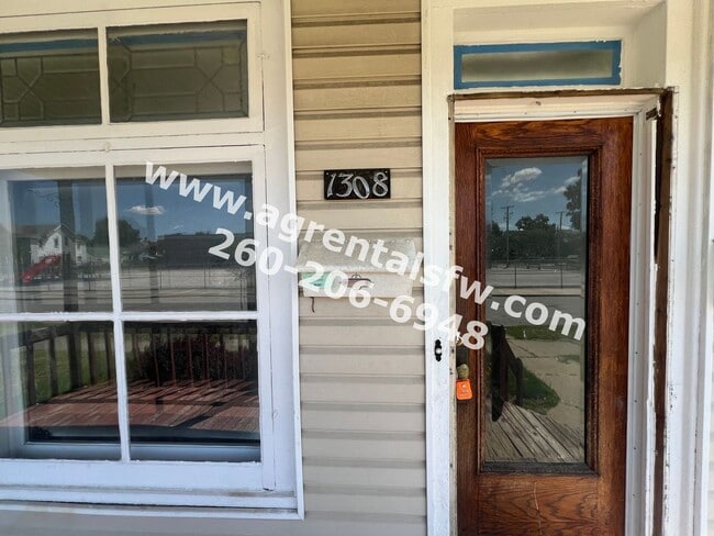 Building Photo - 1308 Marion St