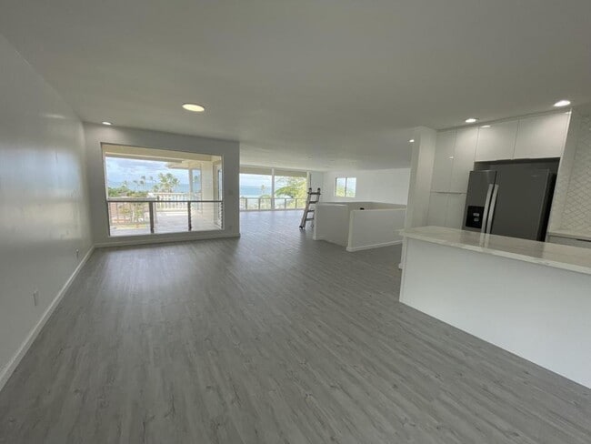 Building Photo - 47-218 Kamehameha Hwy 3rd floor