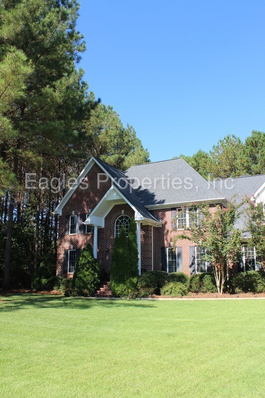 Foto del edificio - 110 Harding Pl