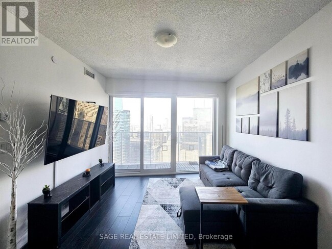 Building Photo - 88 Harbour St