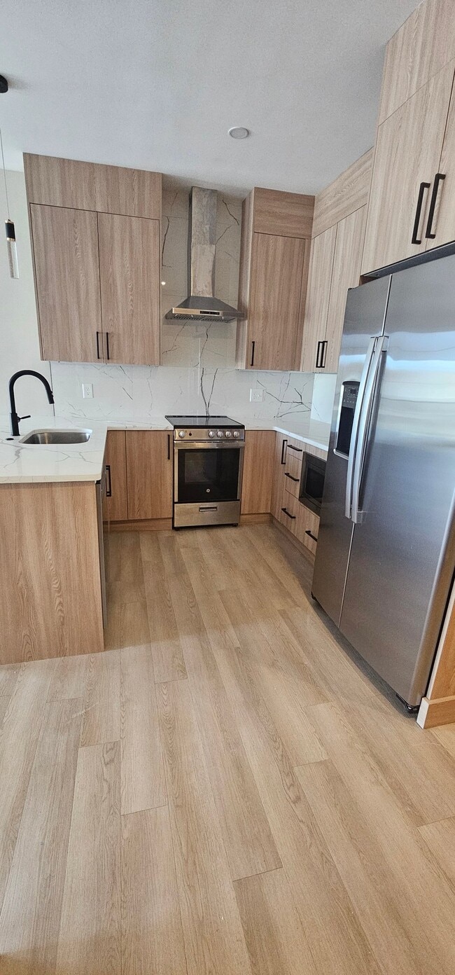 Photo - 160 Washington St Apartment