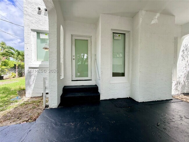 Building Photo - 1138 NW 37th St