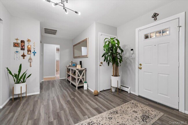 Foto del edificio - 29 Joyce Ln