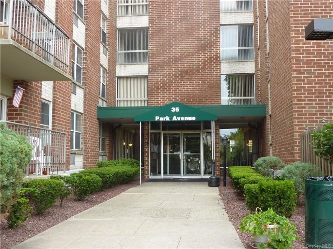 Primary Photo - 35 Park Ave