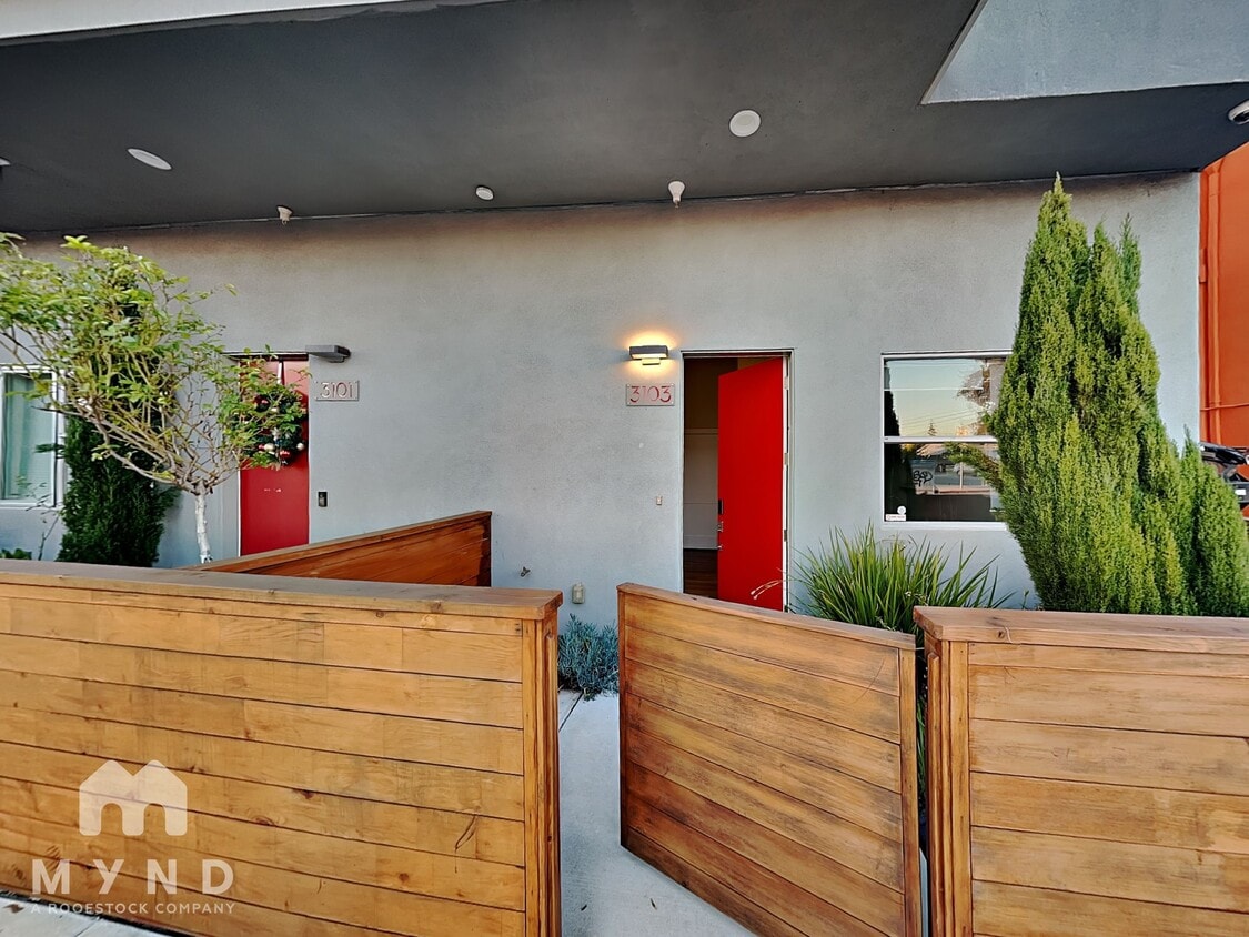 Foto principal - 3103 35th Ave