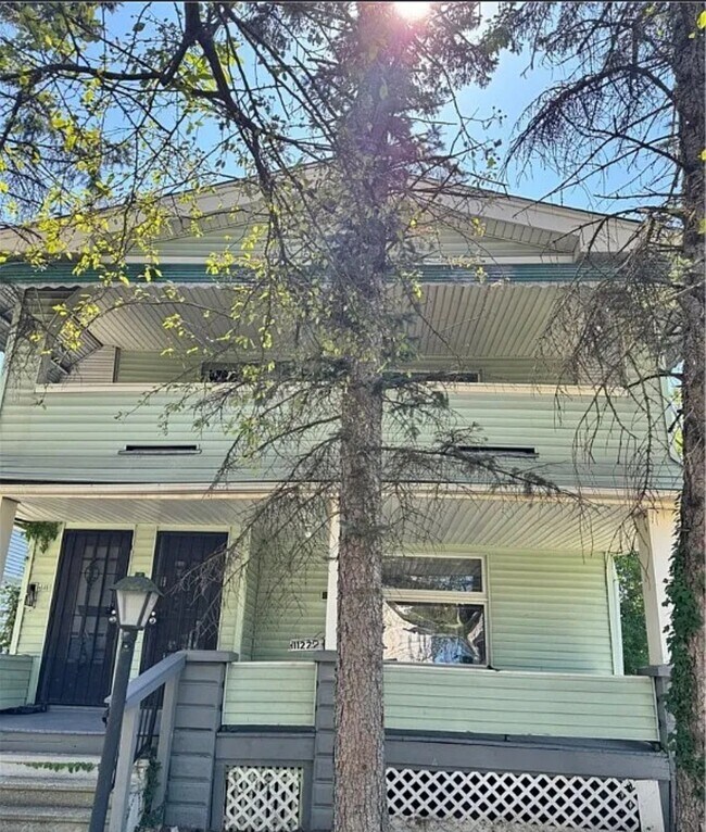 Foto del edificio - 11222 Revere Ave
