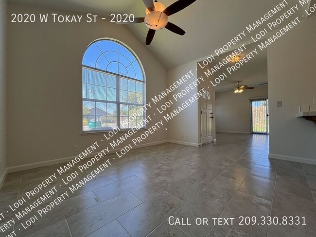 Building Photo - 2020 W Tokay St